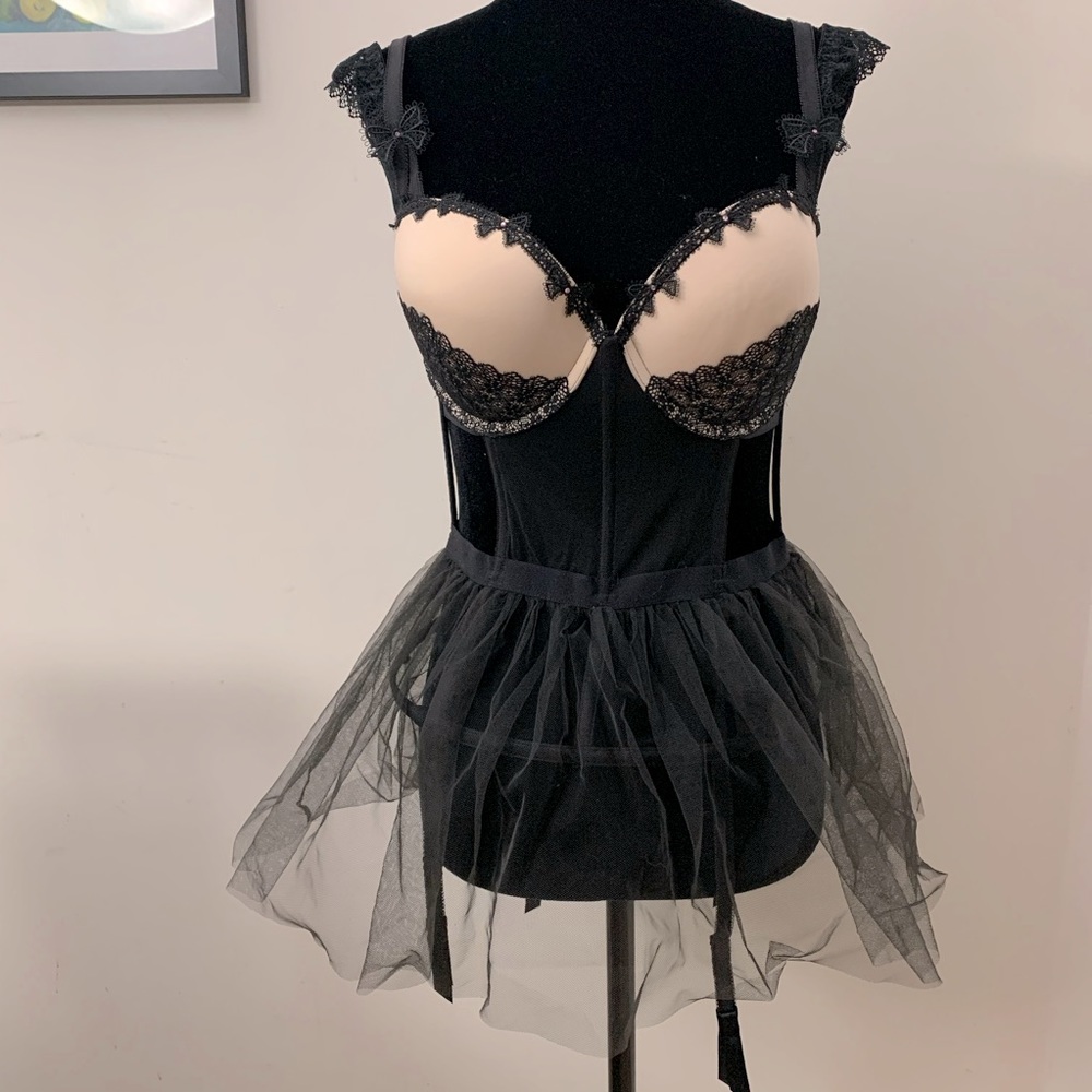 Victoria’s Secret Runway Bustier Lace & Tulle